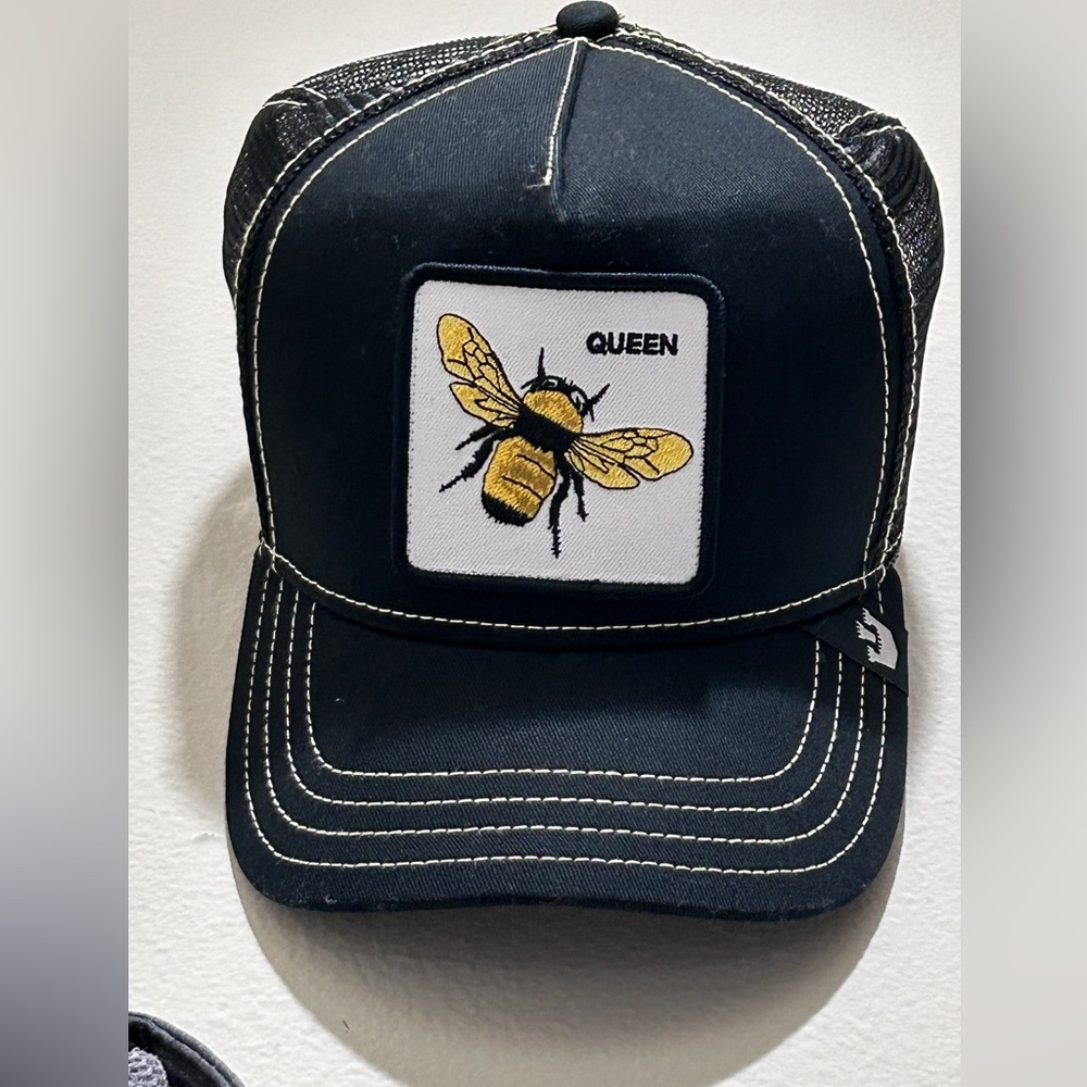Goorin Bros Queen Bee trucker hat adjustable